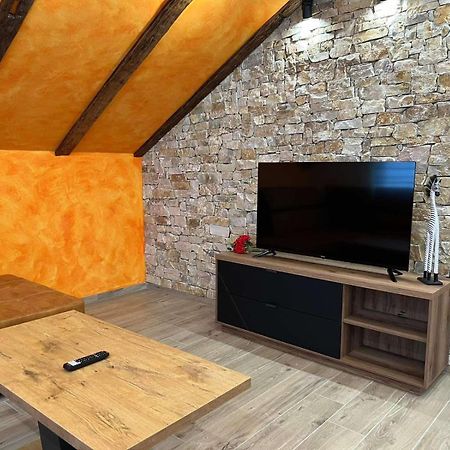 Motel Pizzeria Actros Nova Topola Buitenkant foto