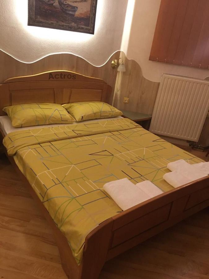 Motel Pizzeria Actros Nova Topola Buitenkant foto