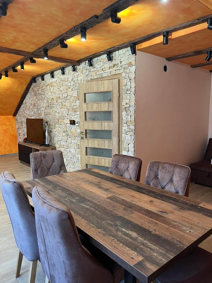 Motel Pizzeria Actros Nova Topola Buitenkant foto